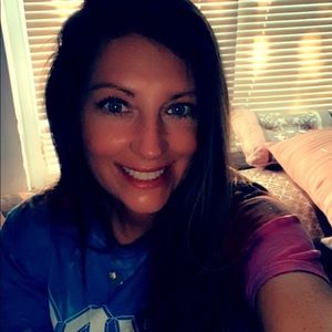 Meet your Posher, Carrie